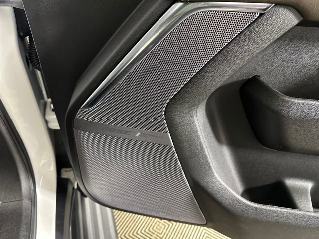Used 2025 GMC Yukon Denali Ultimate w/ LPO, Floor Liner Package image 29