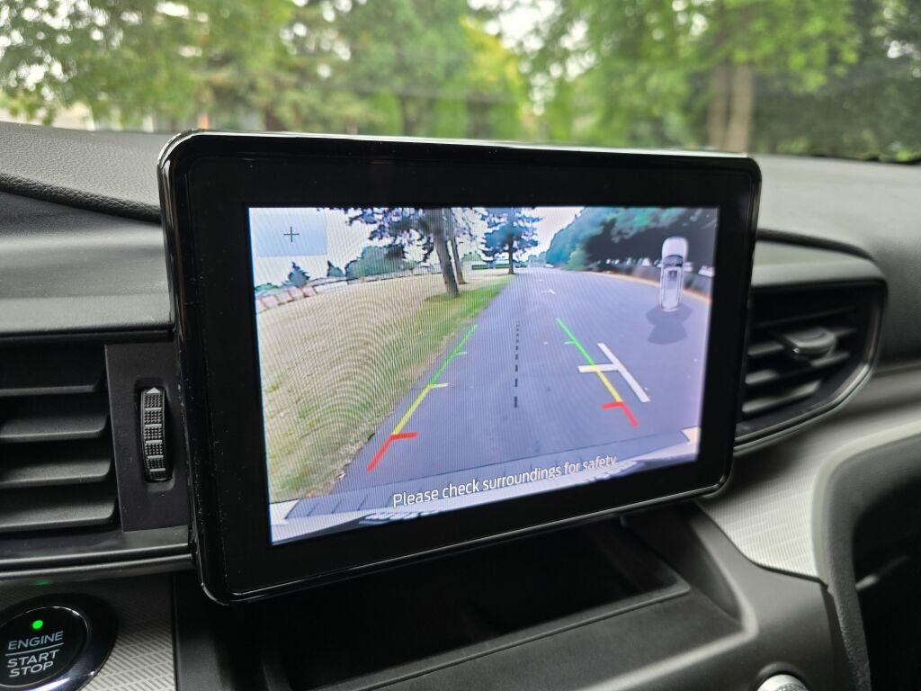 Used 2020 Ford Explorer XLT w/ Class III Trailer Tow Package image 37