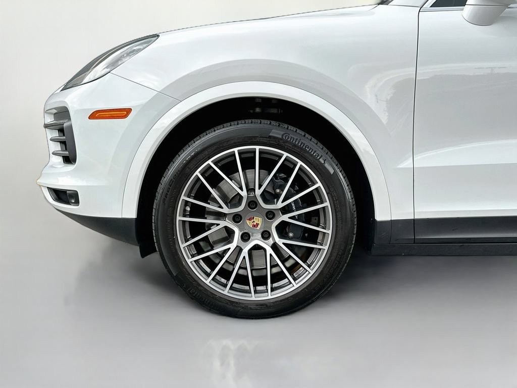 Certified 2023 Porsche Cayenne S w/ Premium Package Plus AWD/4WD image 33