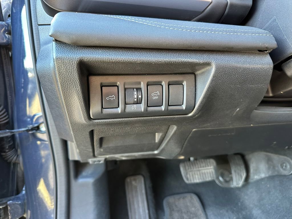 Used 2023 Subaru Outback Limited XT image 33