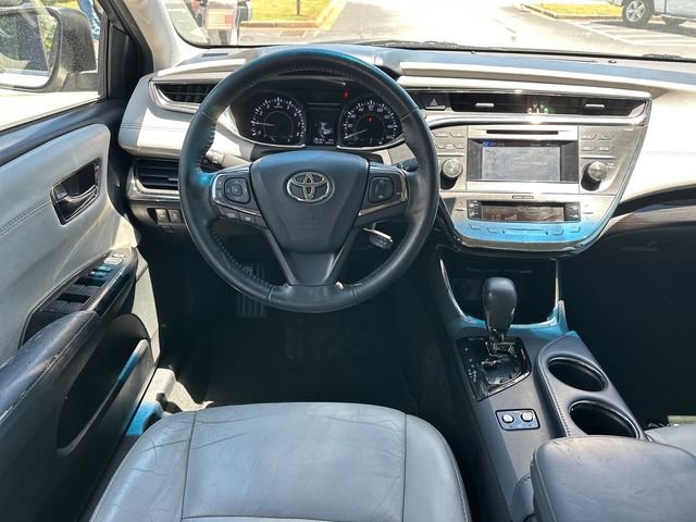 Used 2013 Toyota Avalon XLE FWD image 10