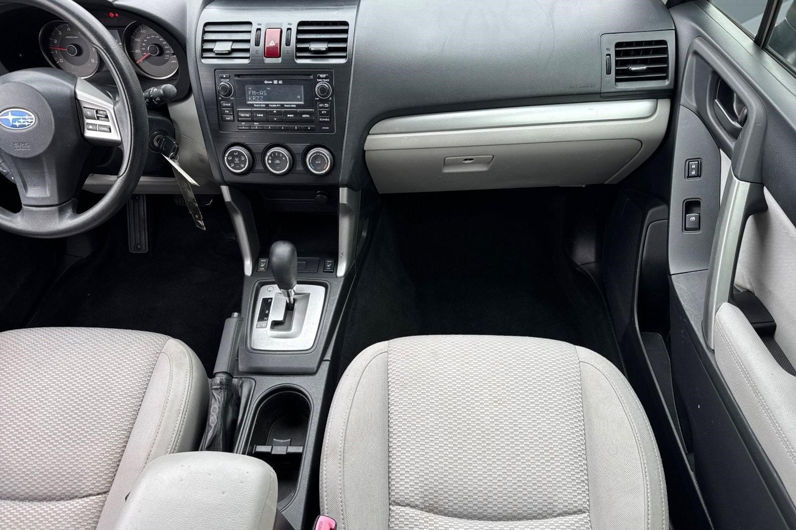 Used 2015 Subaru Forester 2.5i Premium AWD/4WD image 29