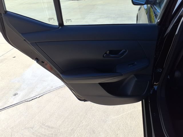 Used 2025 Nissan Sentra SV FWD image 17