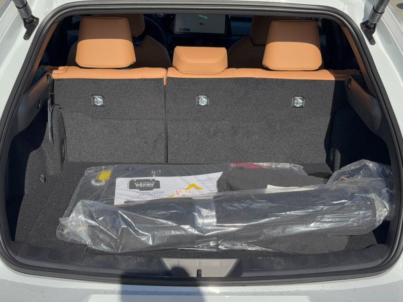 New 2026 Lexus UX 300h FWD w/ Accessory Package (Z1) image 28