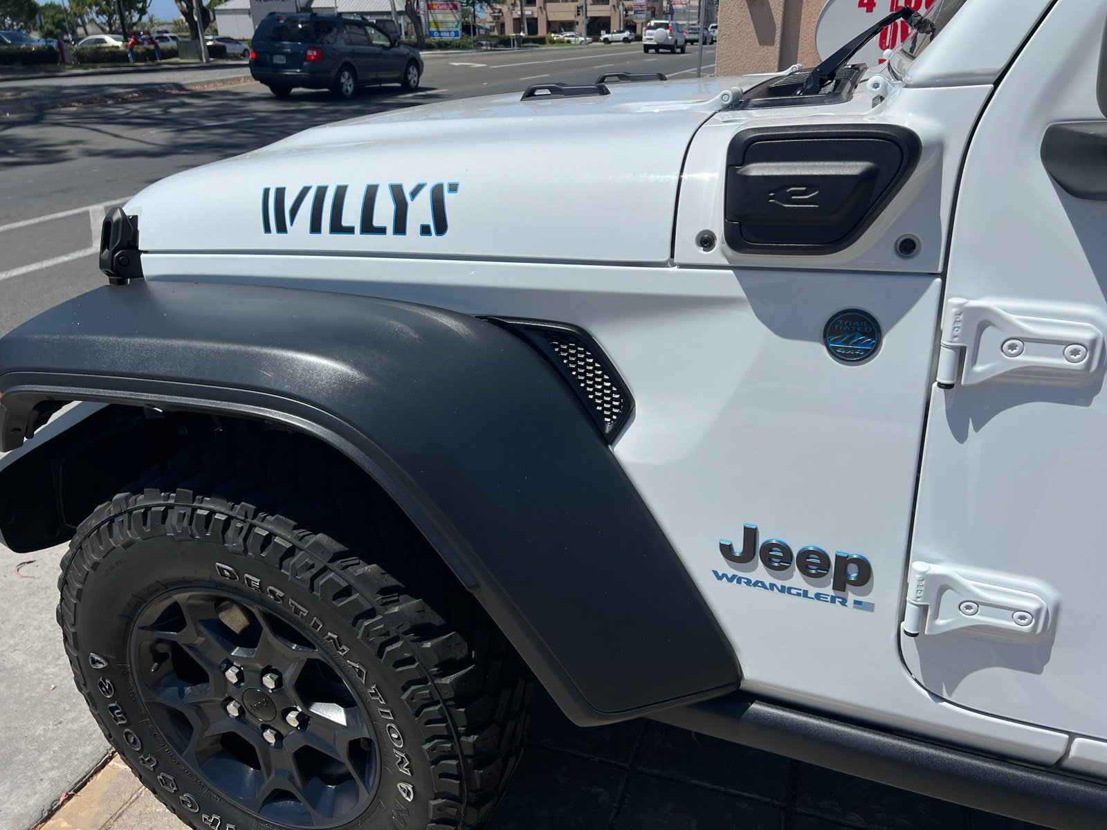 Used 2023 Jeep Wrangler Unlimited w/ Convenience Group AWD/4WD image 6