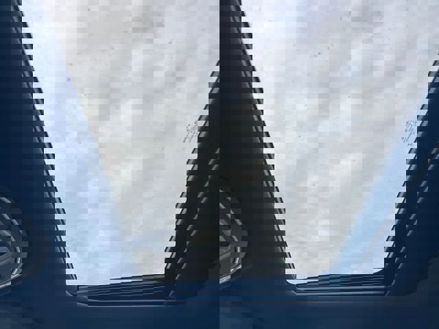 New 2025 Jeep Grand Cherokee L Laredo image 19