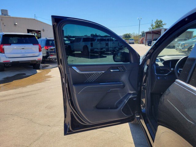 Used 2024 GMC Acadia Denali image 14