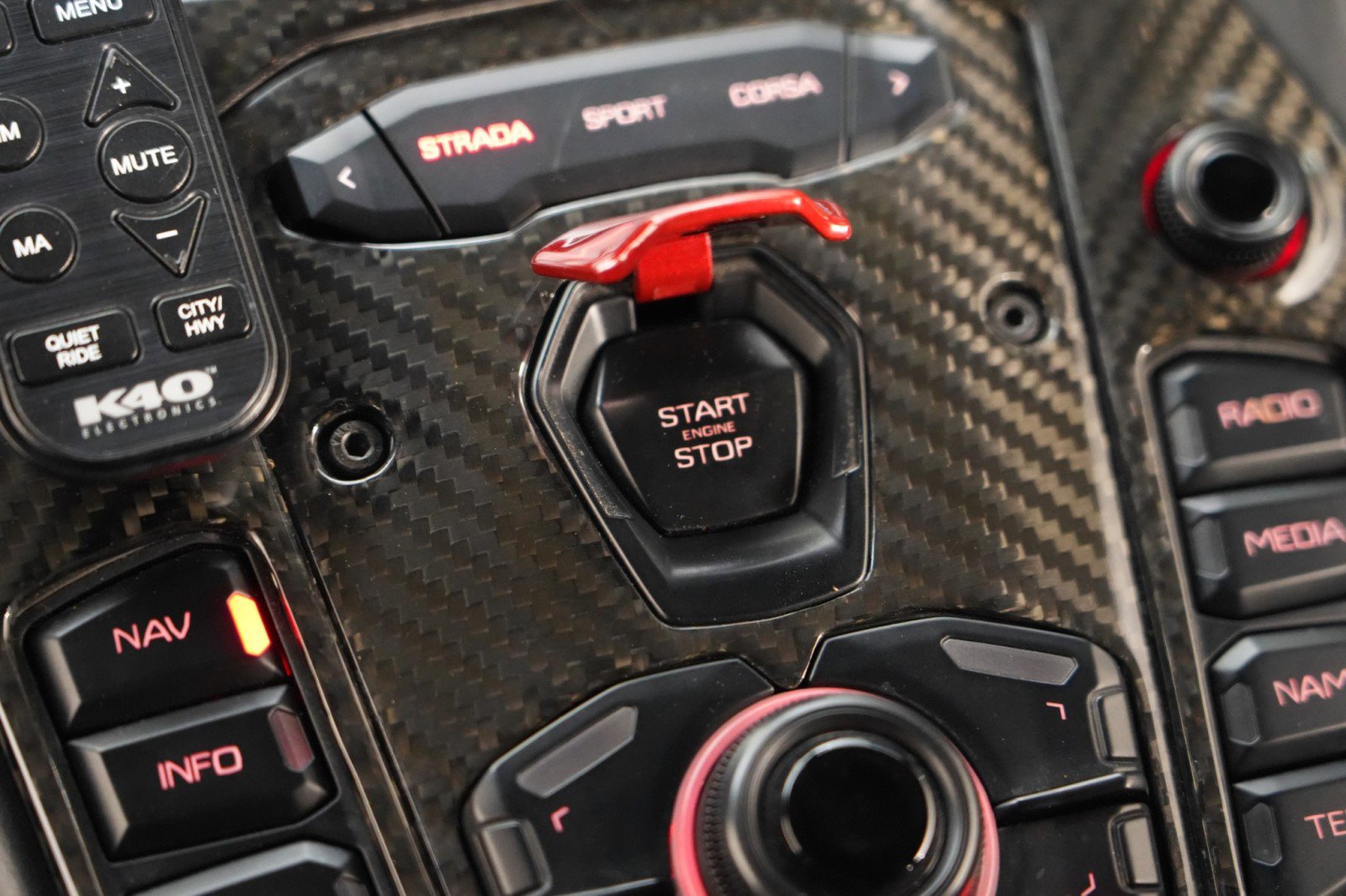 Used 2015 Lamborghini Aventador LP 700-4 image 43