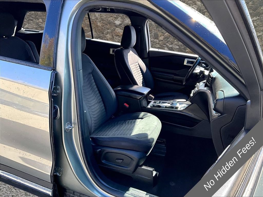 Used 2020 Ford Explorer XLT w/ Comfort Package AWD/4WD image 6