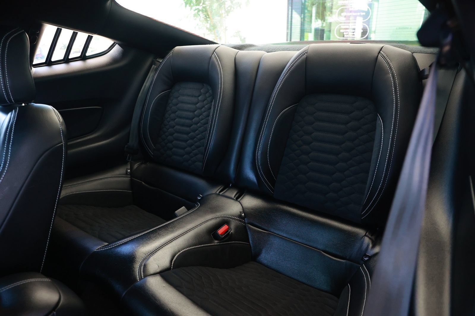 Used 2021 Ford Mustang GT Premium w/ GT Performance Package RWD image 48