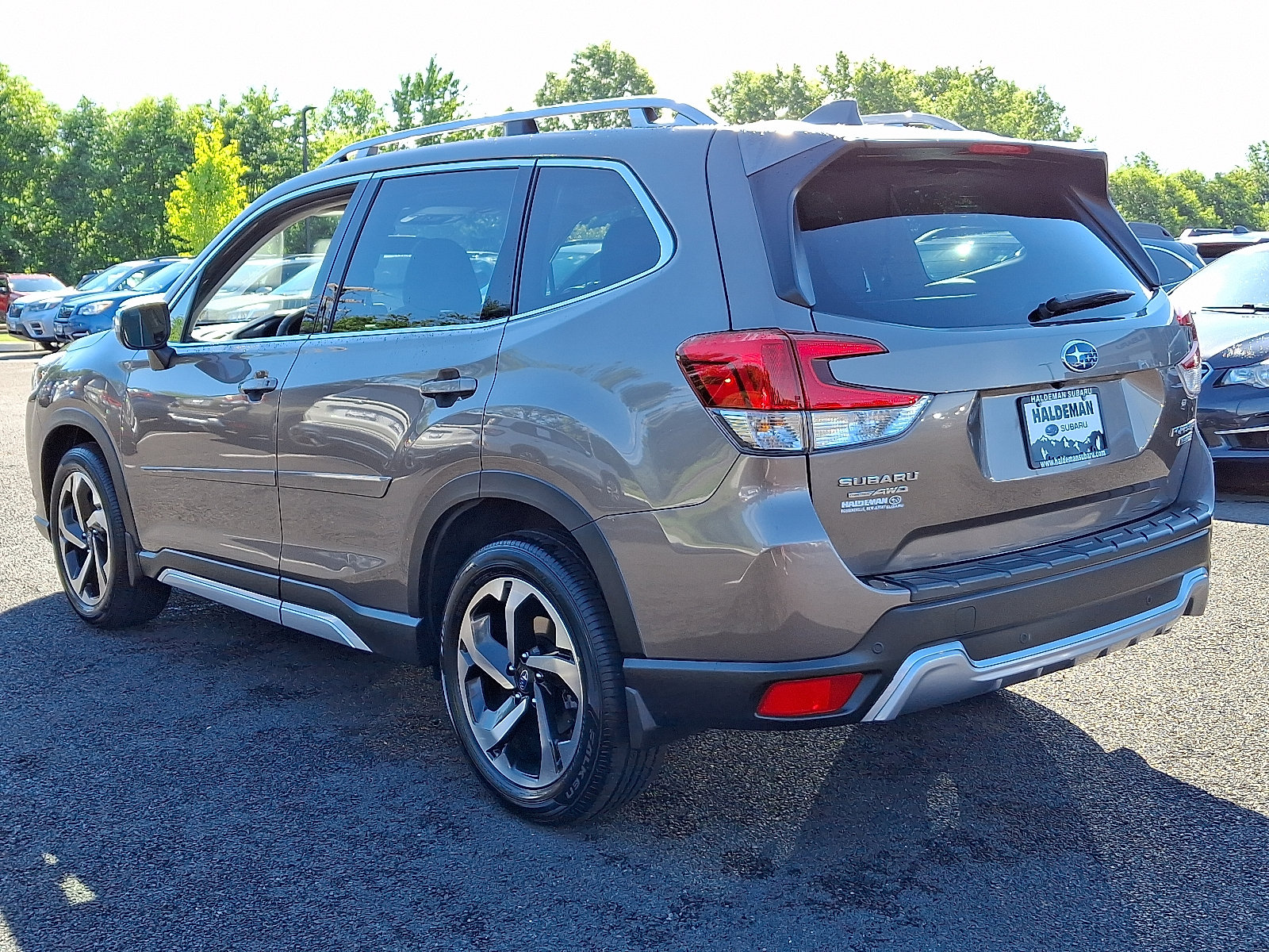 Certified 2023 Subaru Forester Touring AWD/4WD image 4