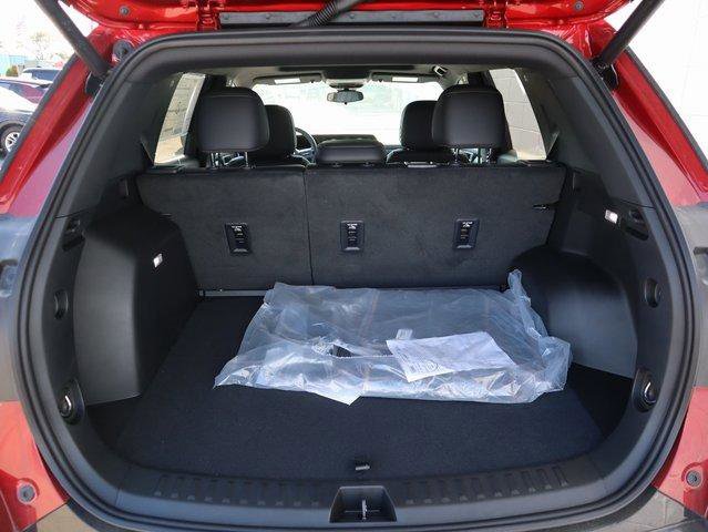 New 2026 GMC Terrain AT4 w/ Convenience Package III image 9