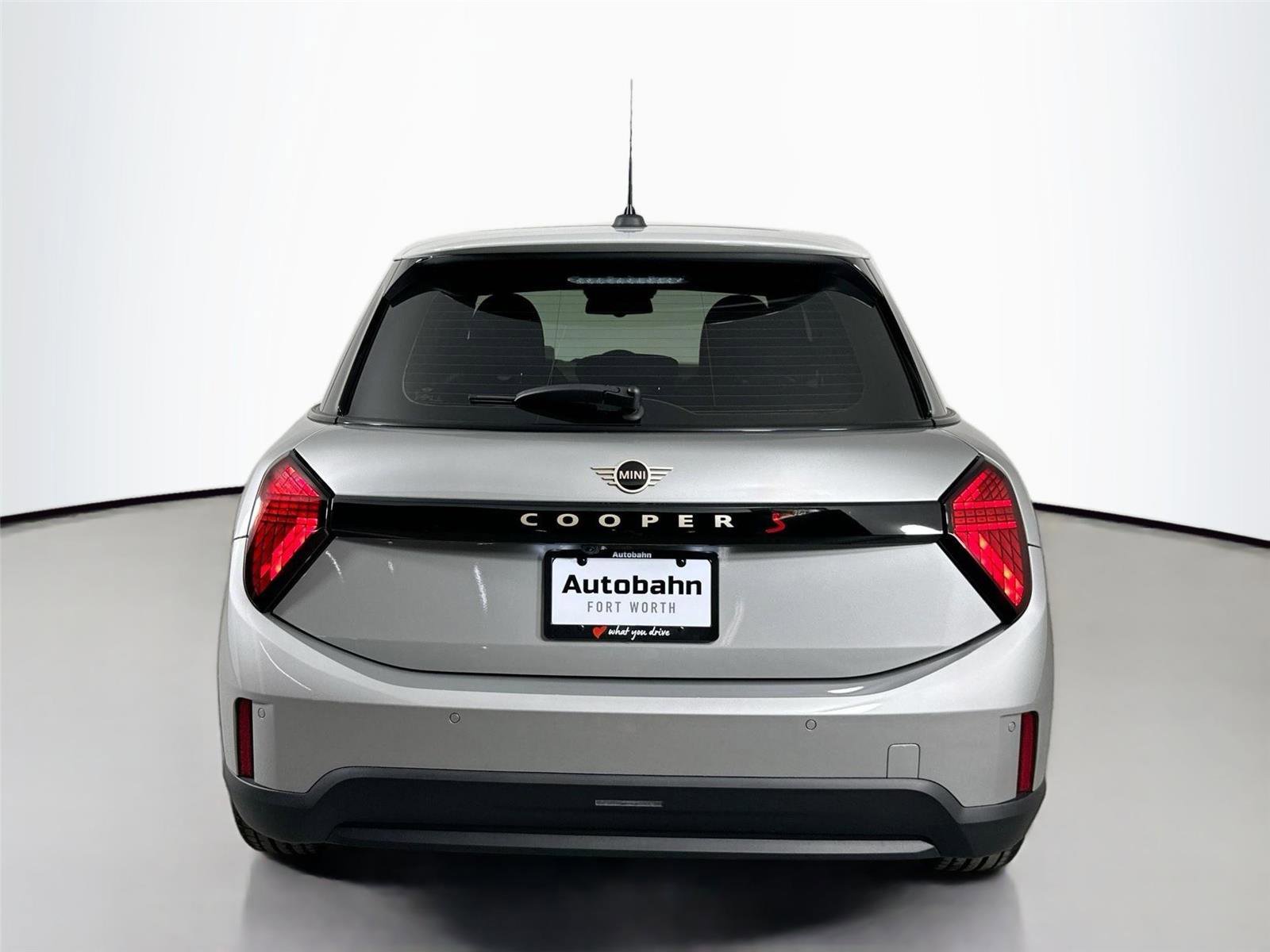 Certified 2025 MINI Cooper S FWD image 5