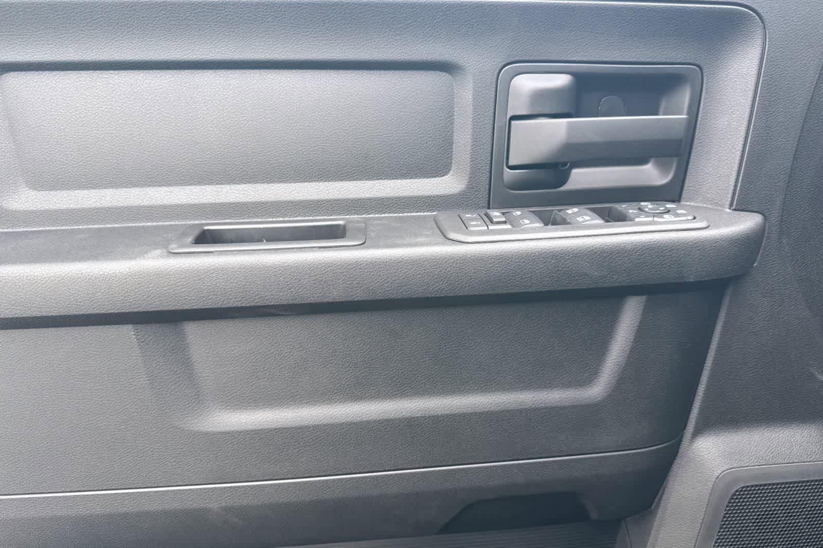 New 2026 RAM 3500 Tradesman AWD/4WD image 12