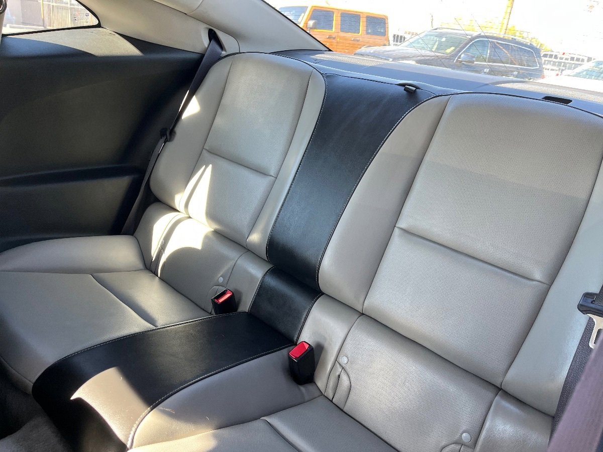 Used 2014 Chevrolet Camaro SS image 28