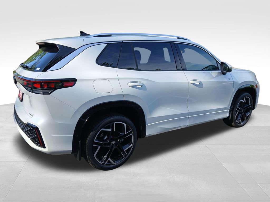 New 2026 Volkswagen Tiguan SEL R-Line image 5