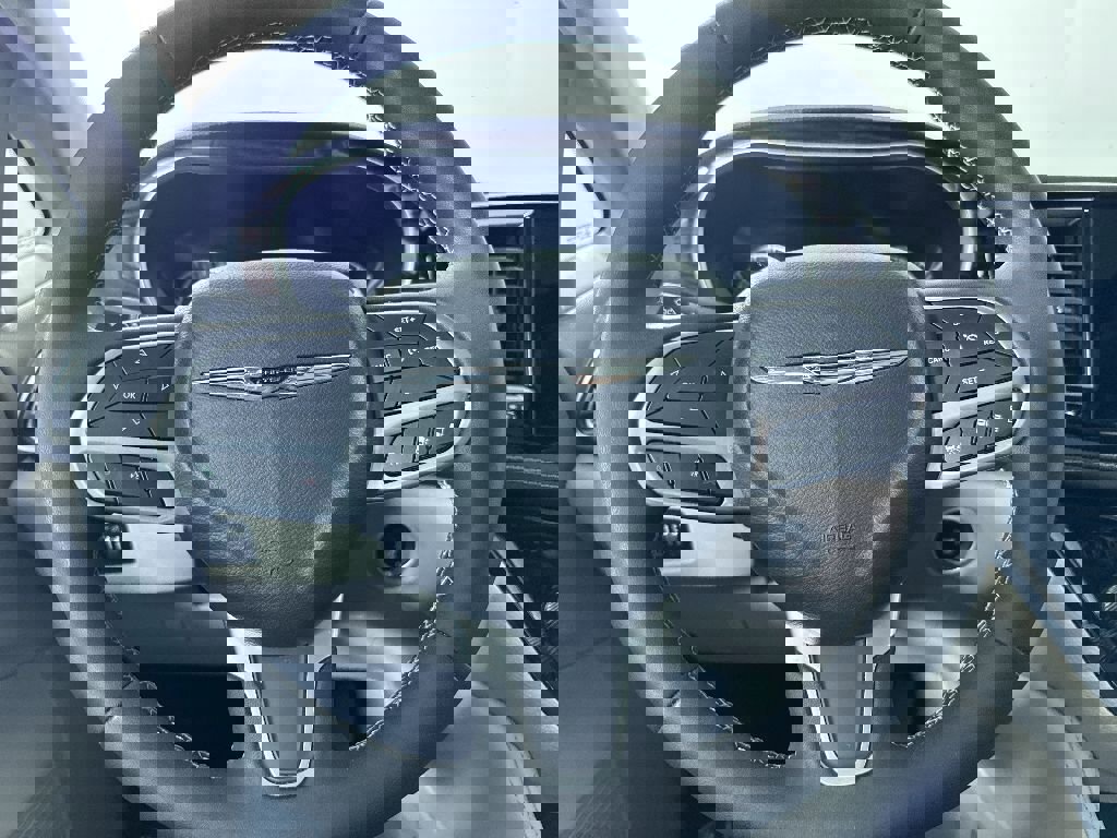 Used 2023 Chrysler Pacifica Limited image 34