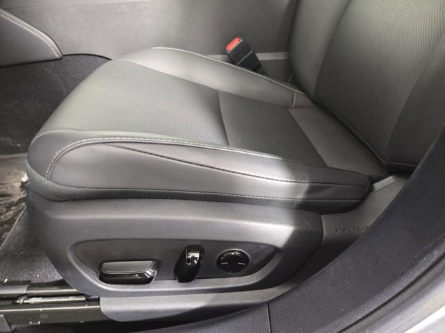 Used 2025 Lexus ES 300h F Sport image 29