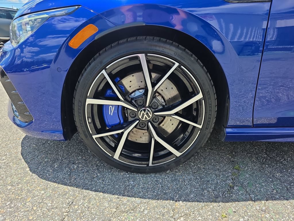Used 2022 Volkswagen Golf R AWD/4WD image 27