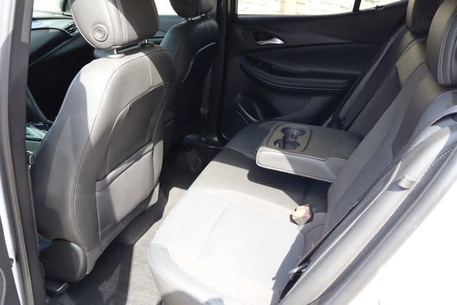 Used 2020 Buick Encore GX Select w/ Sport Touring Package FWD image 5