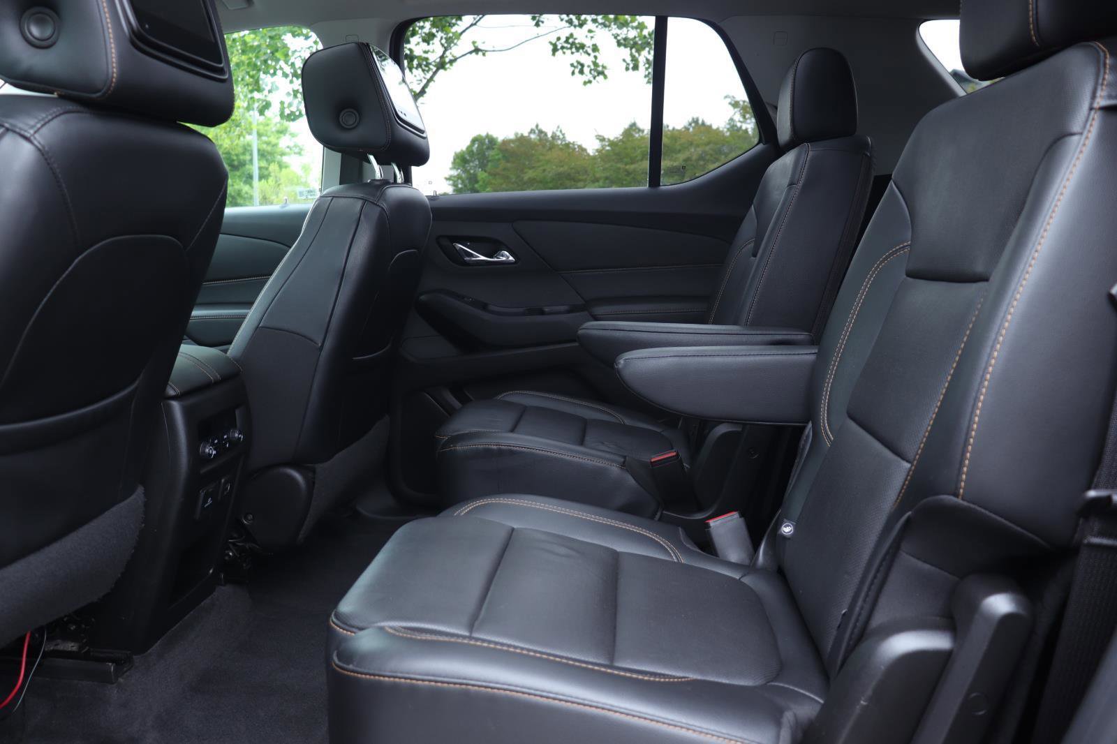 Used 2019 Chevrolet Traverse Premier w/ Driver Confidence II Package FWD image 13