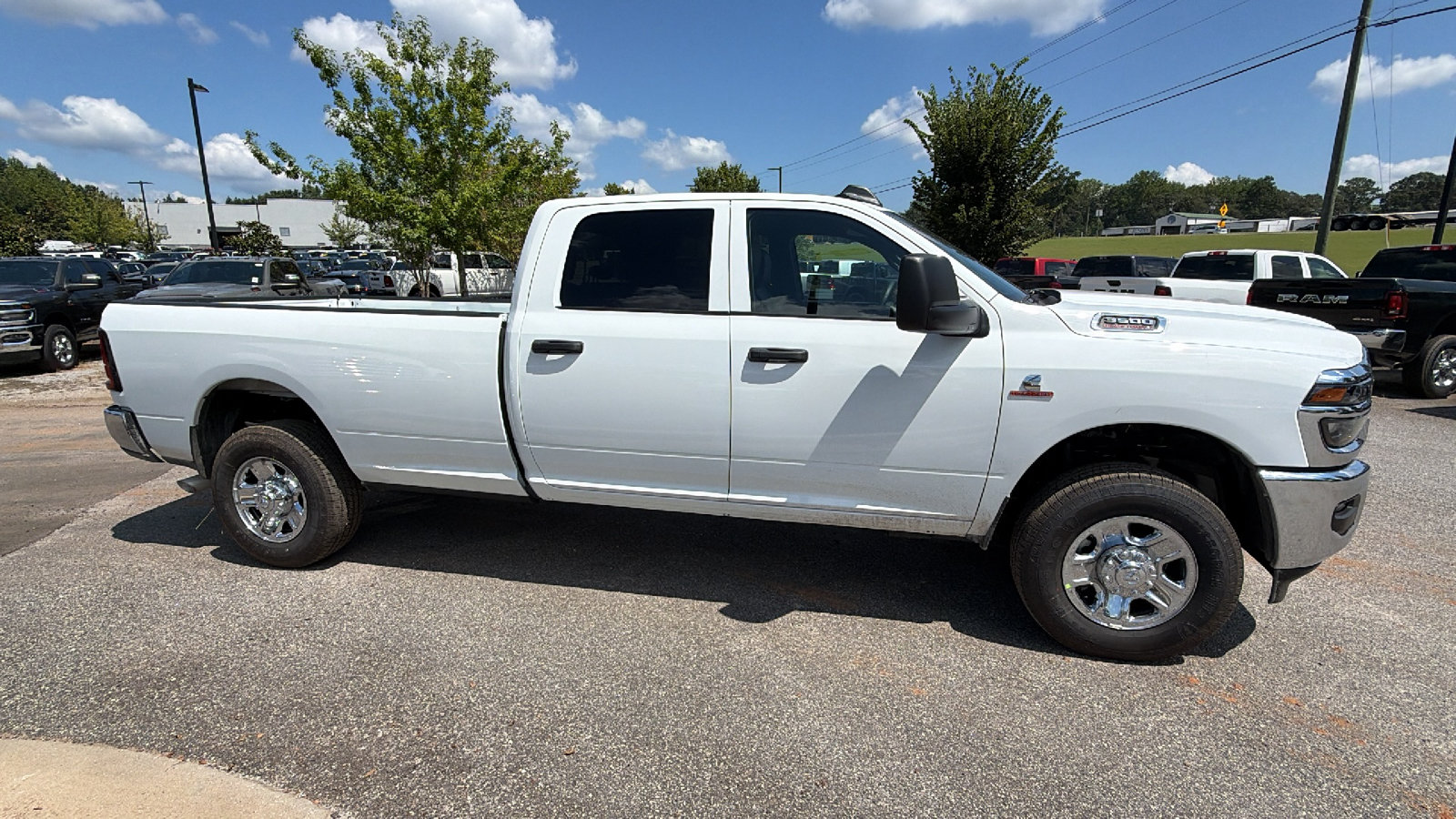 New 2027 RAM 3500 Tradesman w/ Chrome Appearance Group A AWD/4WD image 7