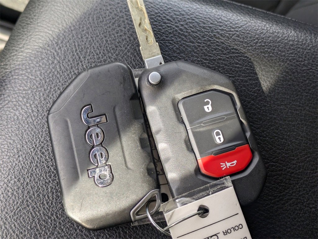 Used 2021 Jeep Wrangler Unlimited Willys image 32