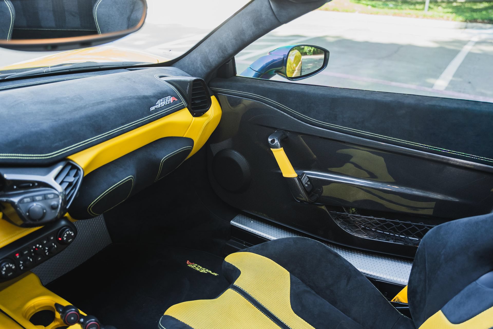 Used 2015 Ferrari 458 Speciale A RWD image 43