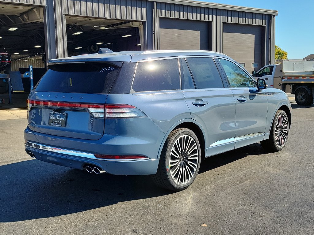 New 2027 Lincoln Aviator Black Label w/ Dynamic Handling Package AWD/4WD image 4