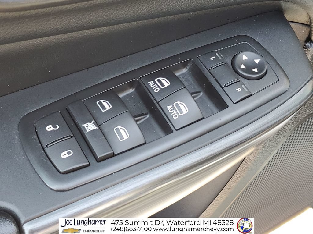 Used 2015 Jeep Cherokee Limited FWD image 24