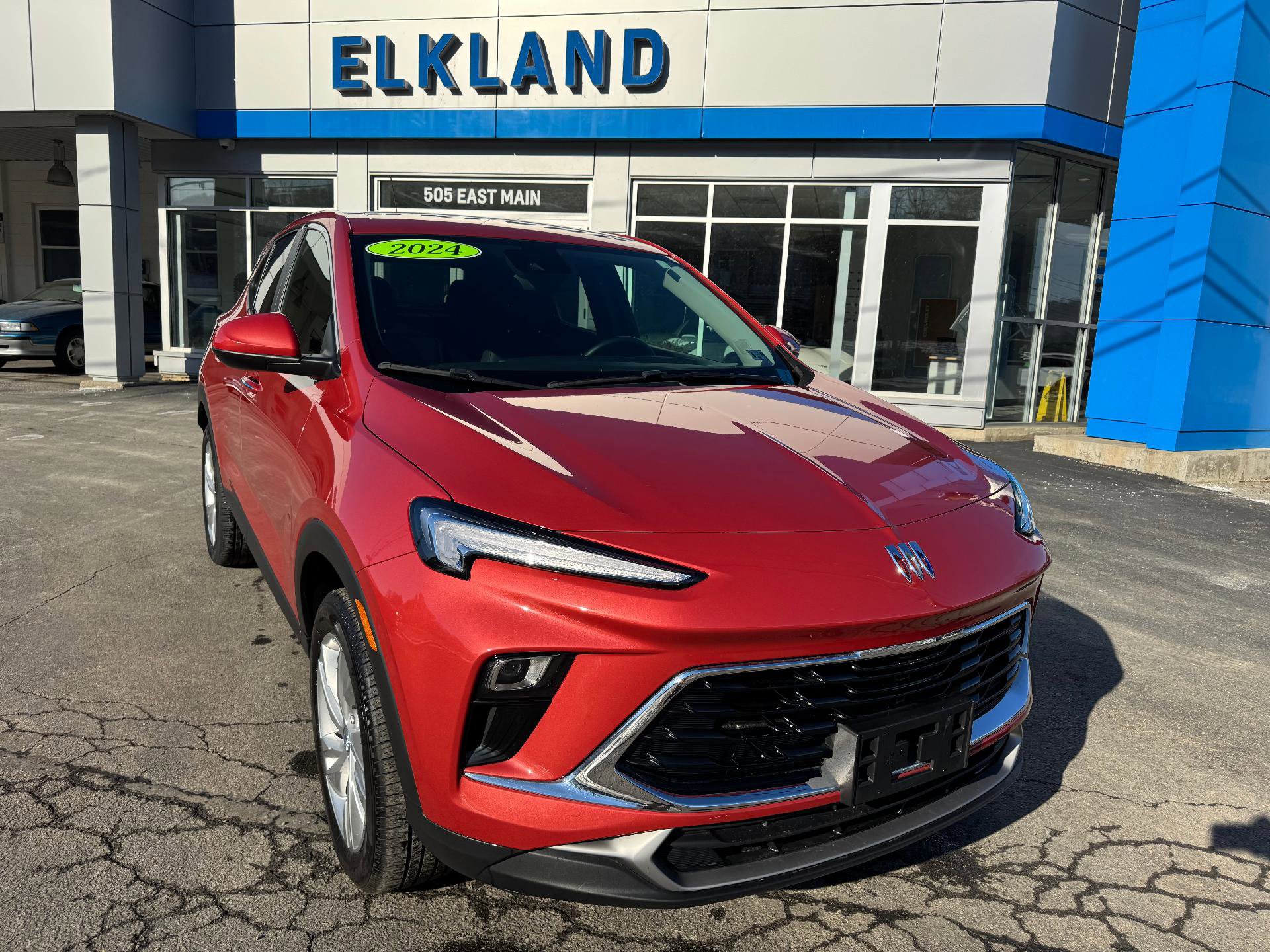 Used 2024 Buick Encore GX Preferred w/ Comfort Package image 2