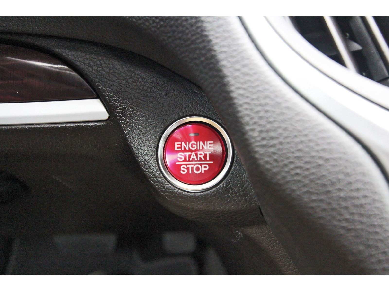 Used 2017 Acura TLX image 19