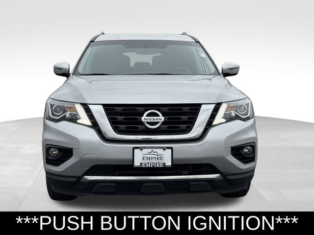 Used 2017 Nissan Pathfinder SV image 8