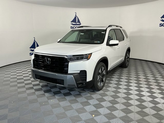 New 2026 Honda Pilot Touring image 3