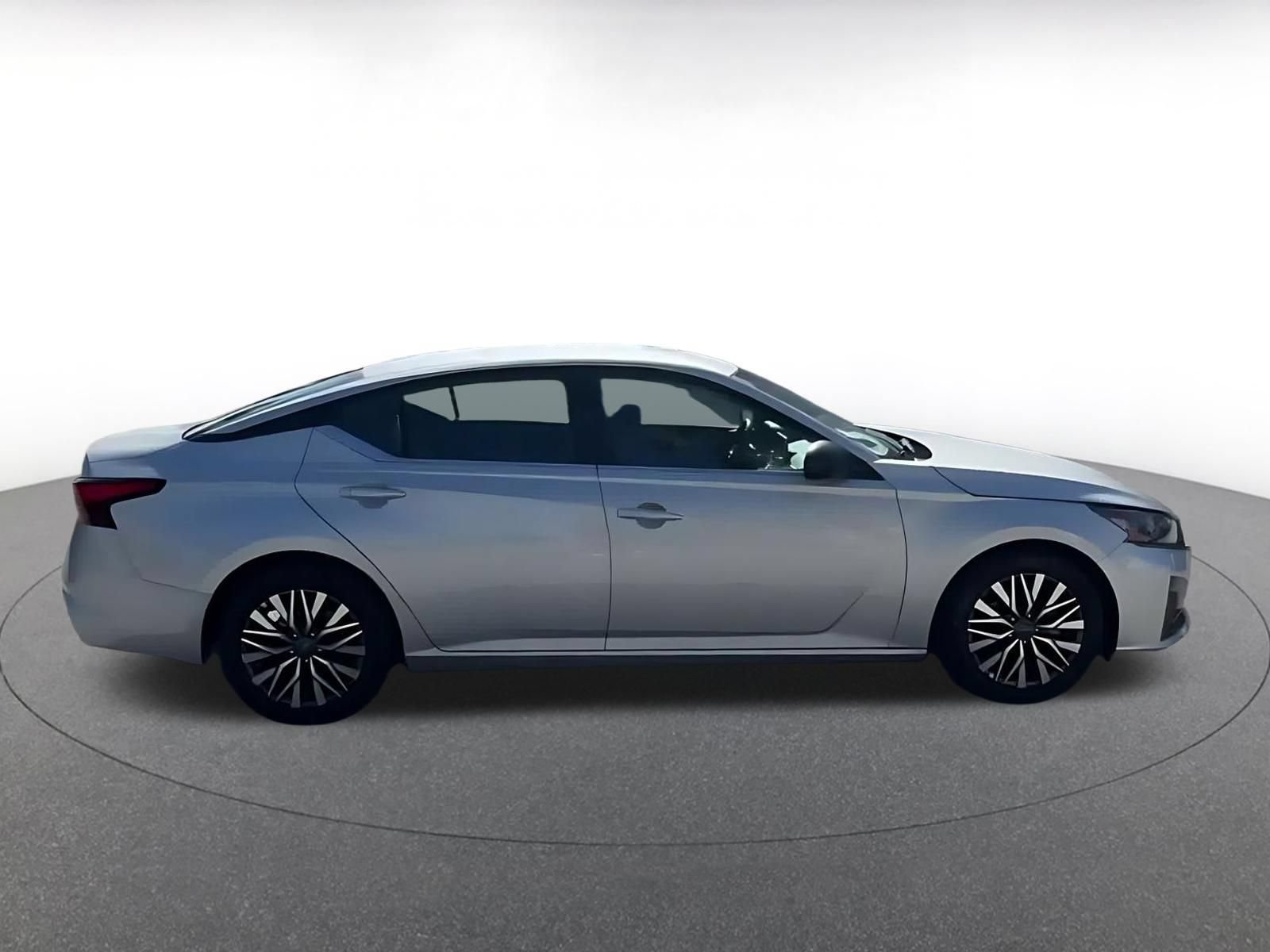 Used 2026 Nissan Altima 2.5 SV FWD image 15
