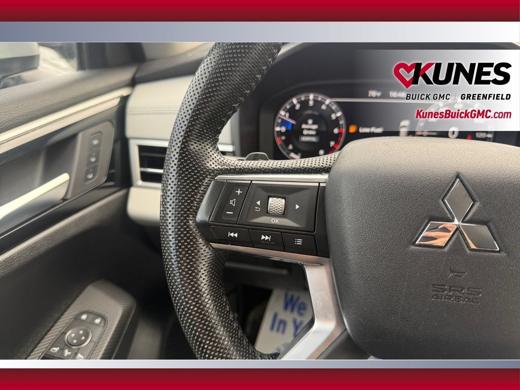 Used 2023 Mitsubishi Outlander SEL AWD/4WD image 13