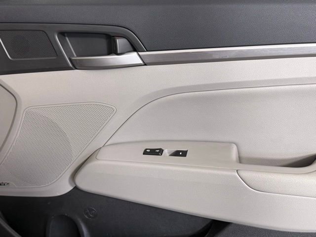 Used 2017 Hyundai Elantra Limited w/ Limited Tech Package 08 FWD image 57