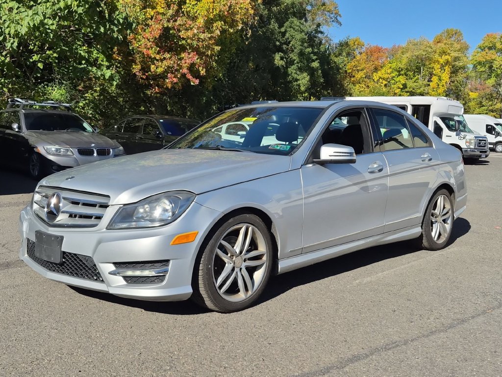 Used 2012 Mercedes-Benz C 300 4MATIC Sedan image 2