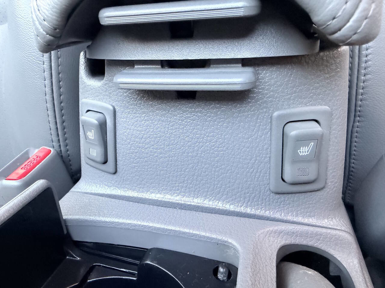 Used 2004 MAZDA MAZDA6 s w/ Luxury Pkg image 24