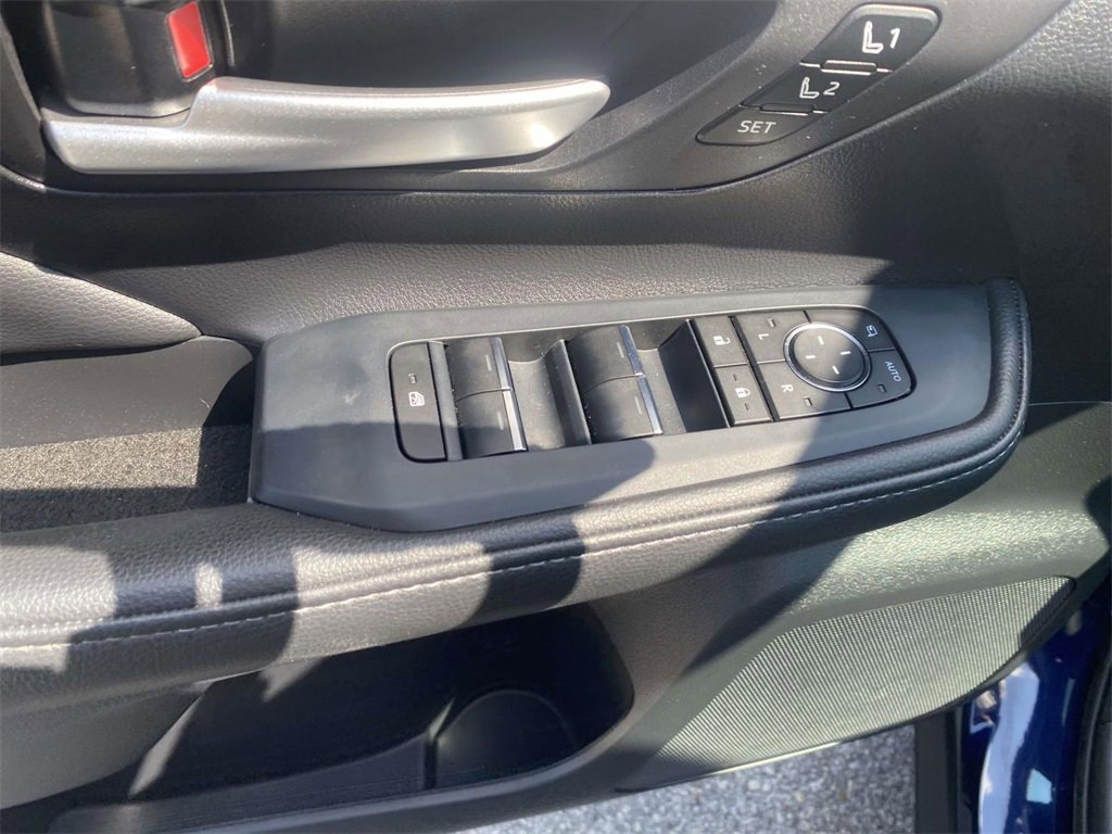 Used 2025 Toyota Grand Highlander FWD image 20