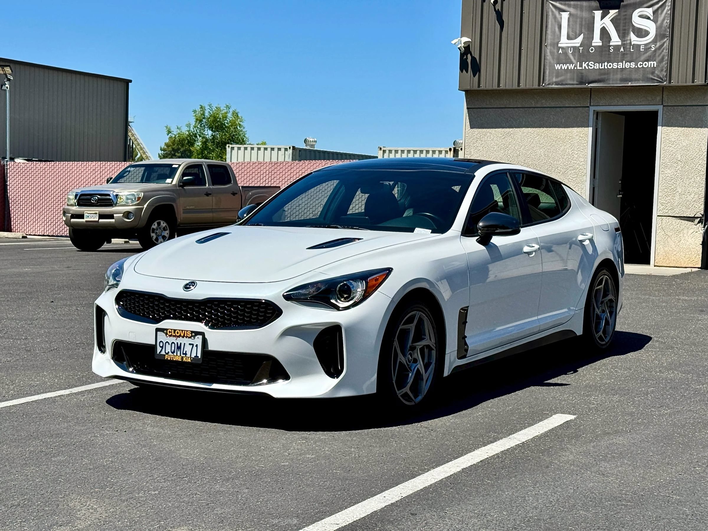 Used 2020 Kia Stinger GT-Line w/ Sun & Sound Package RWD image 3
