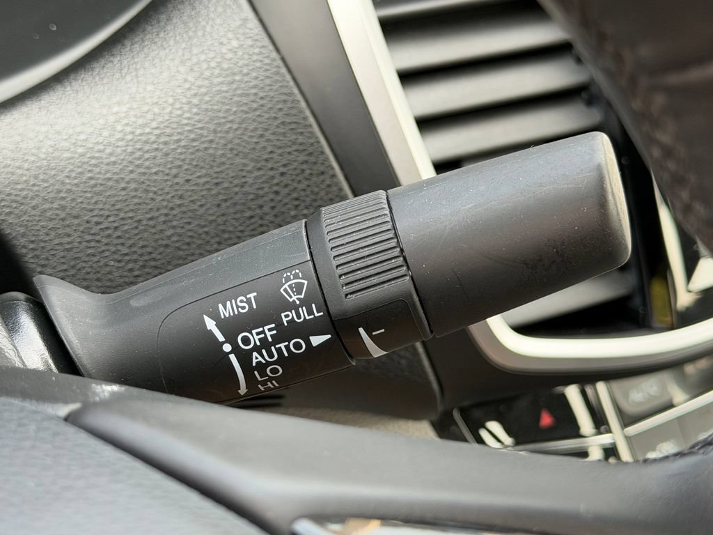 Used 2017 Honda Accord Touring image 34