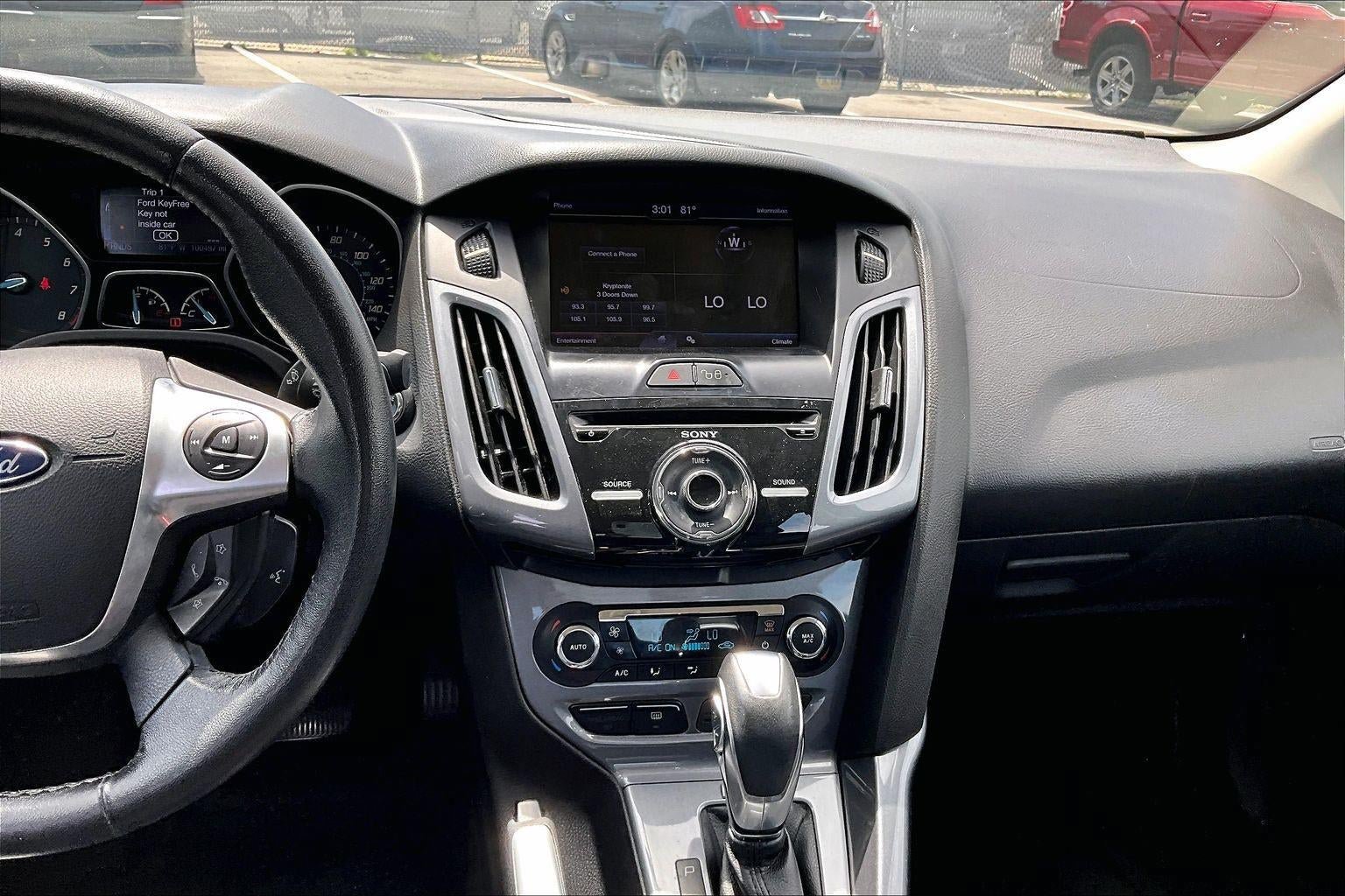 Used 2013 Ford Focus Titanium w/ Titanium Handling Pkg FWD image 5