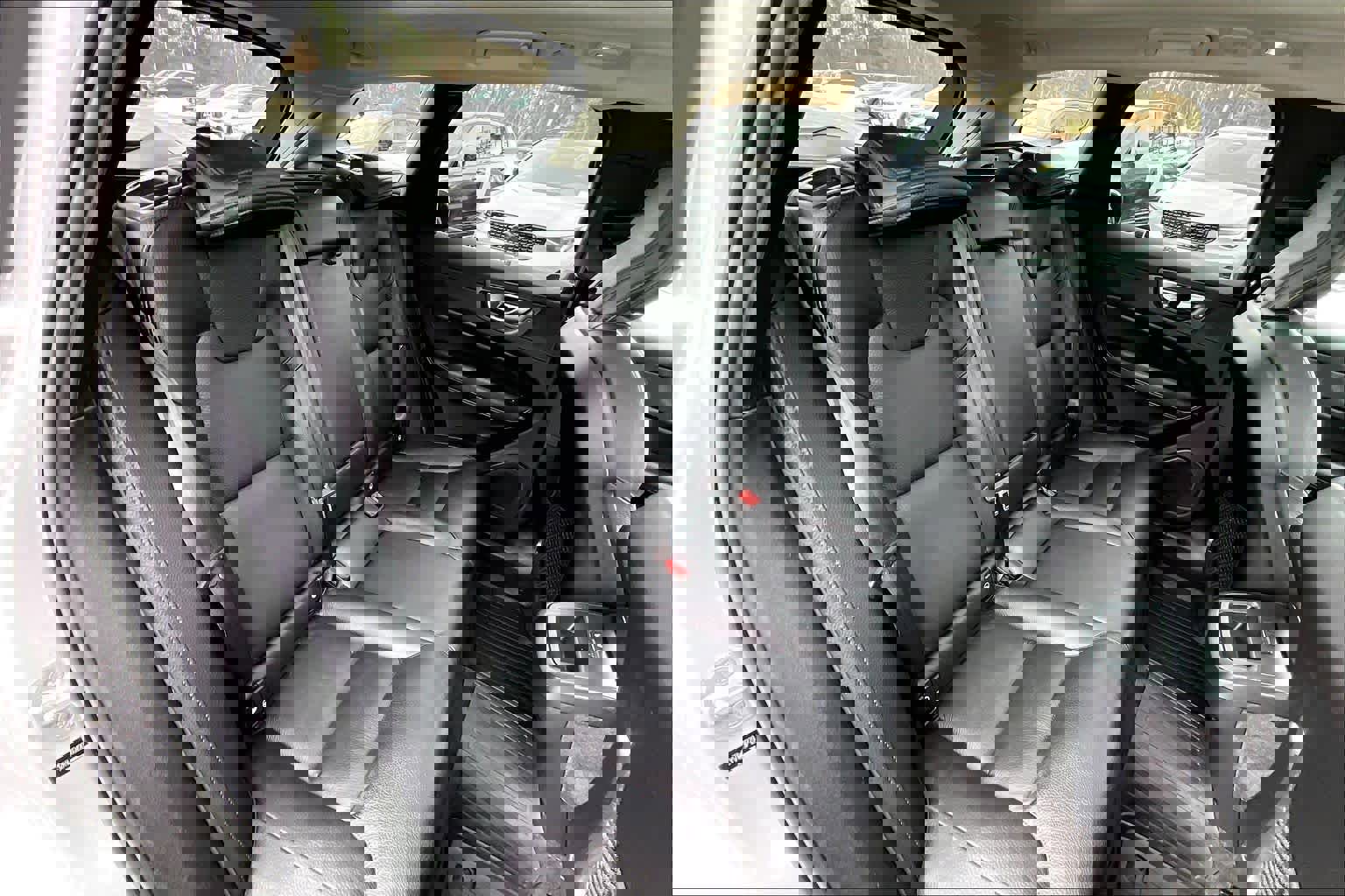 Certified 2023 Volvo XC60 B5 Plus w/ Climate Package image 19