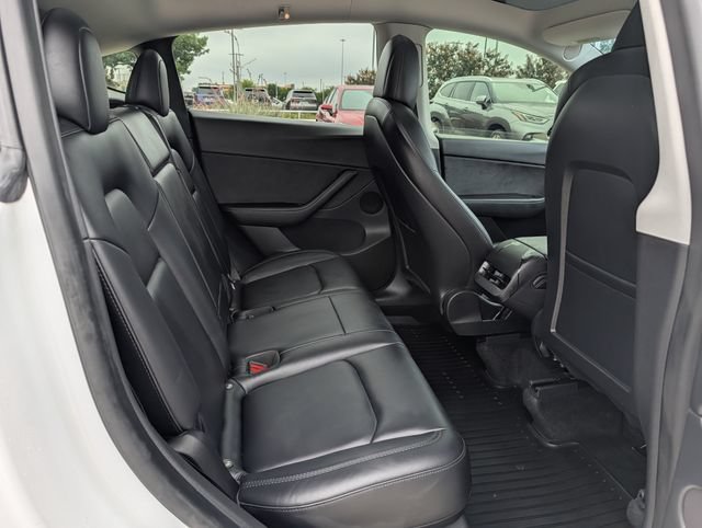 Used 2022 Tesla Model Y Performance AWD/4WD image 29