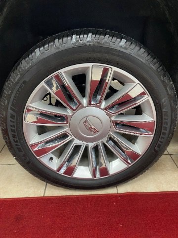 Used 2019 Cadillac Escalade ESV Platinum image 34