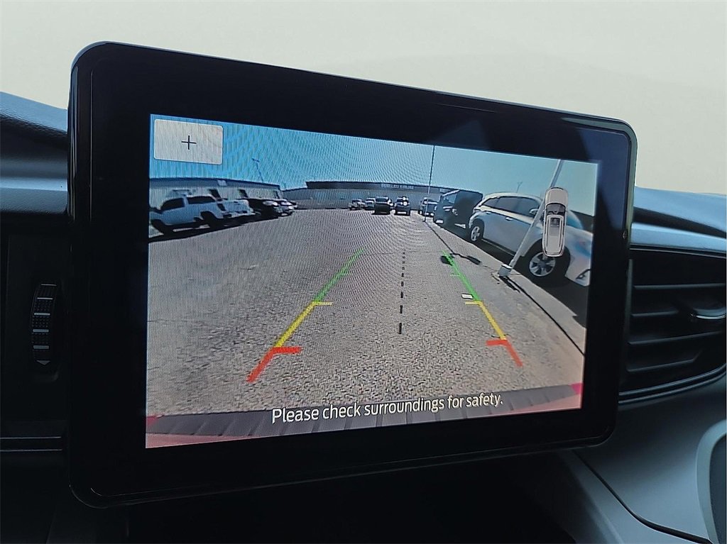 Used 2021 Ford Explorer XLT image 14