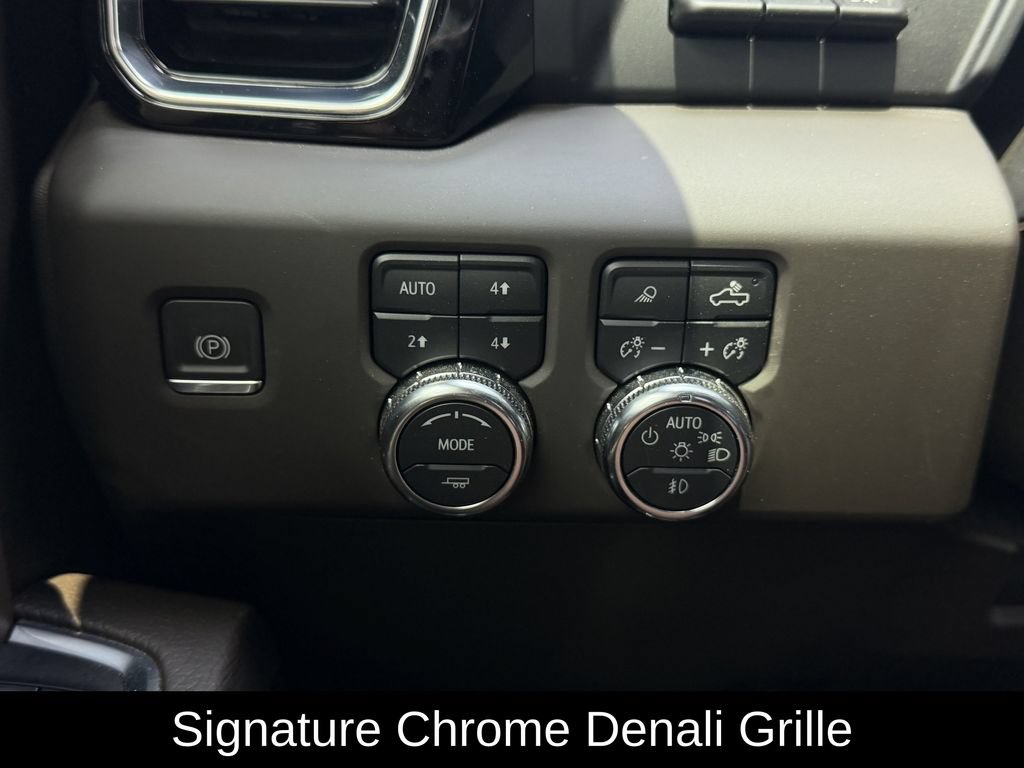 Used 2024 GMC Sierra 2500 Denali w/ Denali Reserve Package AWD/4WD image 29