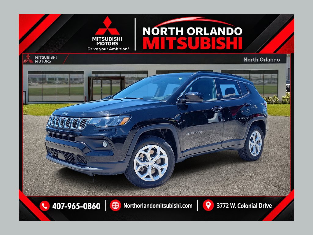 Used 2024 Jeep Compass Latitude AWD/4WD image 1