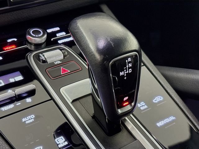 Used 2020 Porsche Cayenne AWD/4WD image 17